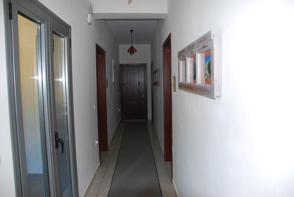 To Greki Hotel Livartzi Luaran gambar