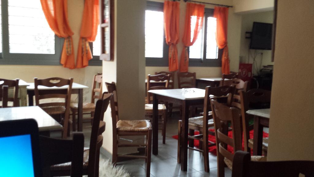 To Greki Hotel Livartzi Luaran gambar