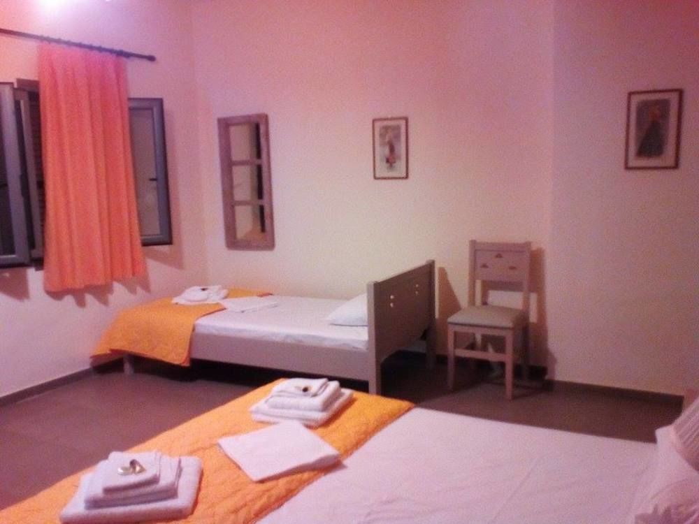 To Greki Hotel Livartzi Luaran gambar