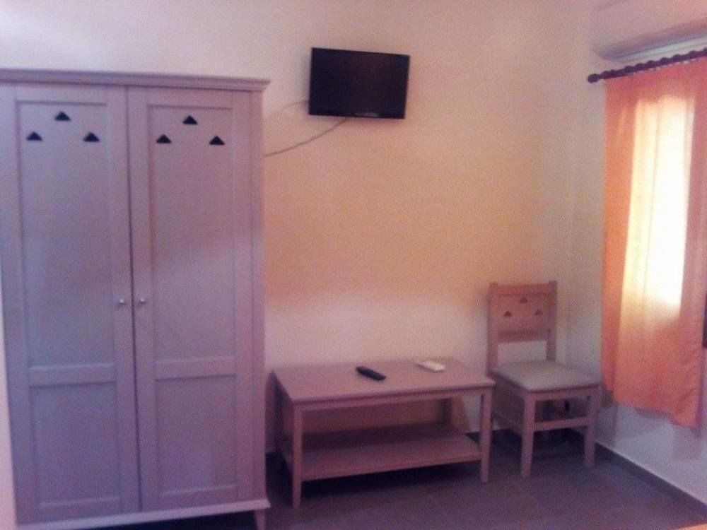 To Greki Hotel Livartzi Luaran gambar