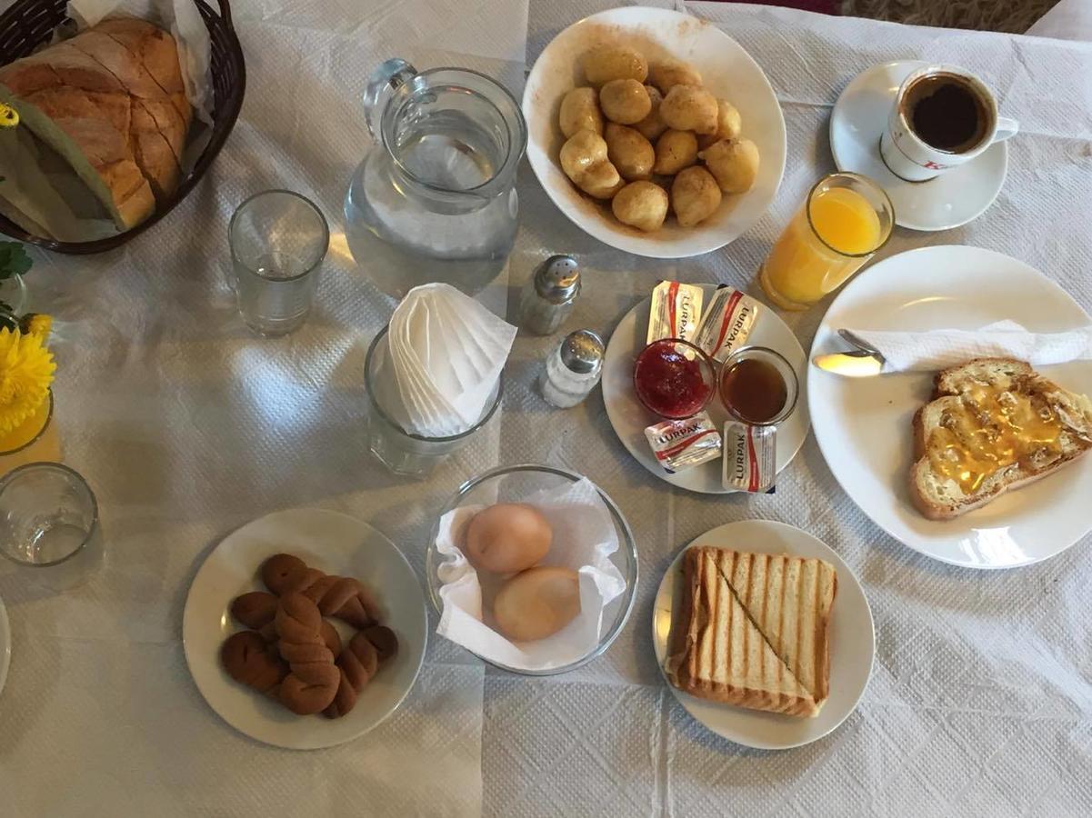 To Greki Hotel Livartzi Luaran gambar
